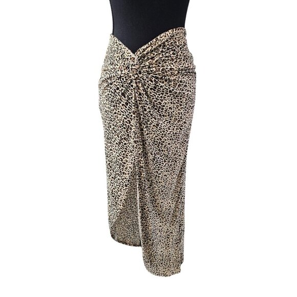 Leopard Print Women's asymmetrical skirt, Size Small, Shein - Picture 3 of 15